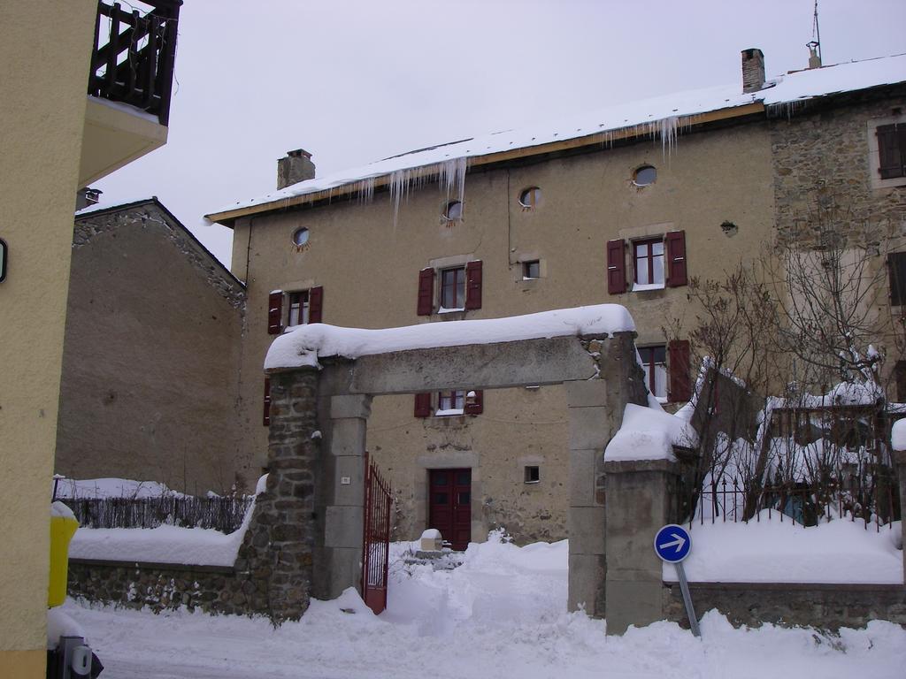 La Maison Bleue La Cabanasse Eksteriør billede